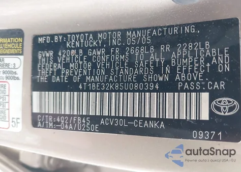 2005 Toyota Camry Le z USA, uszkodzony, nr VIN 4T1BE32K85U080394